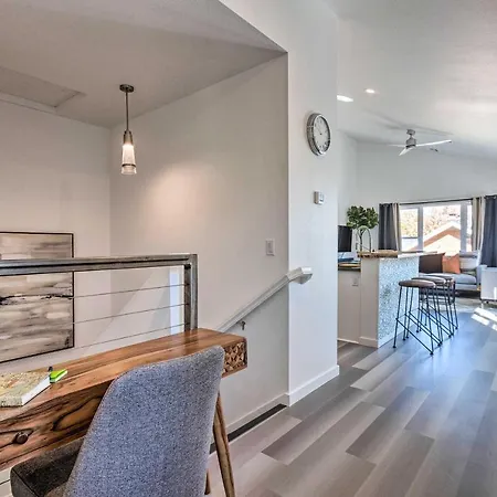Modern Midtown Haven With Garage Mt Rose Day Trips!-2