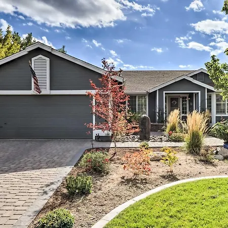 Hot Tub & Fire Pit: Reno Gem 12 Mi To Skiing-3